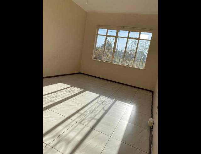 2 BEDROOM APARTMENT FOR SALE IN SELECTION PARK